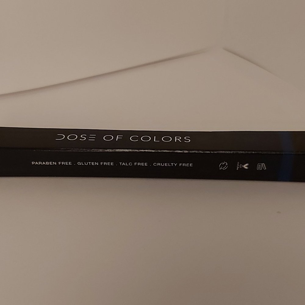 🌷Dose of Colors Eyeliner in Splash (blue)